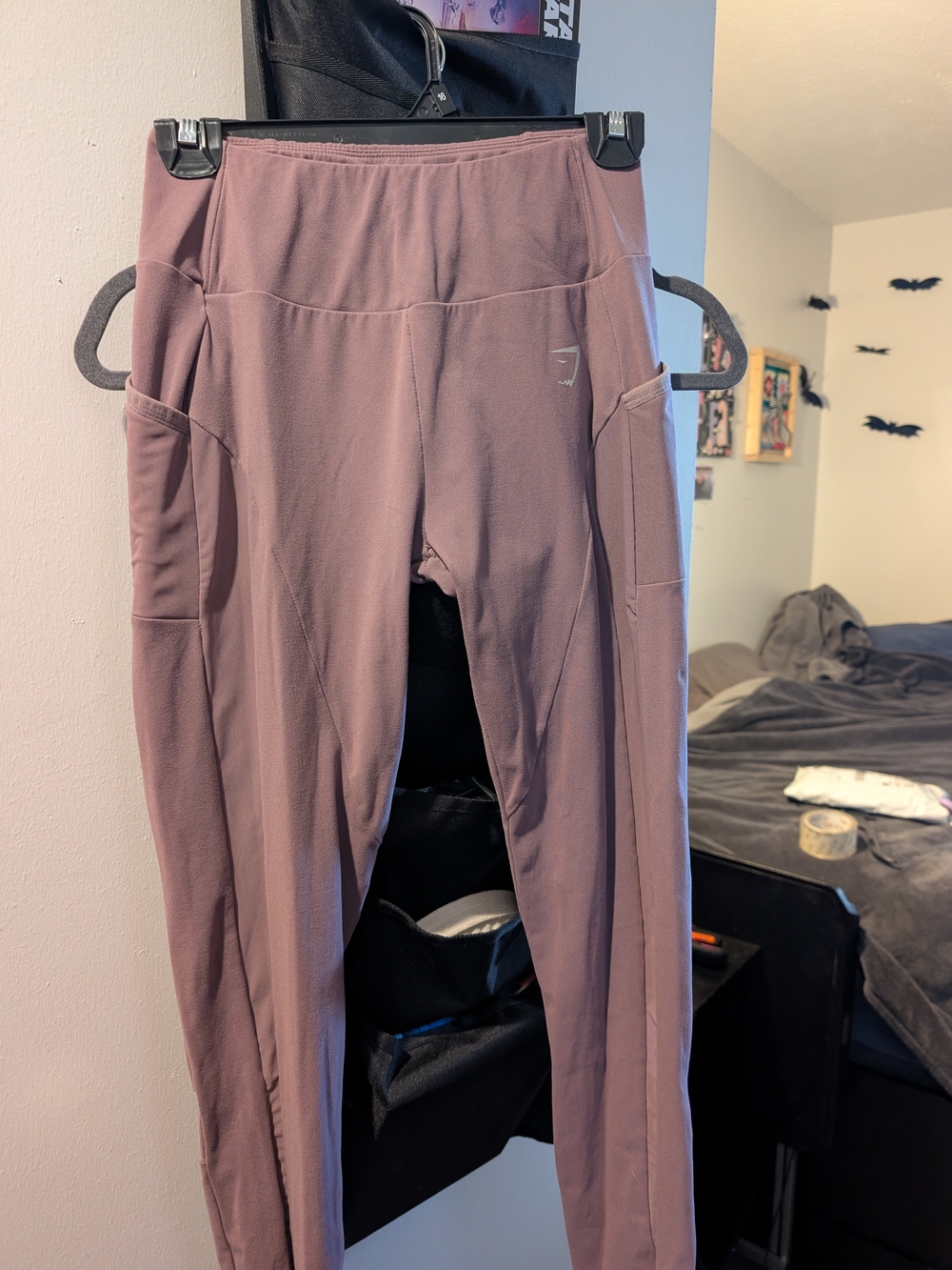 Women's High-Waist Retired Gymshark Size Medium Pocket Leggings in Mauve